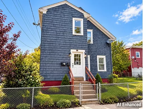 195 Cross St, Central Falls, RI 02863