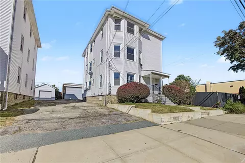 1172 Main St, Providence, RI 02904
