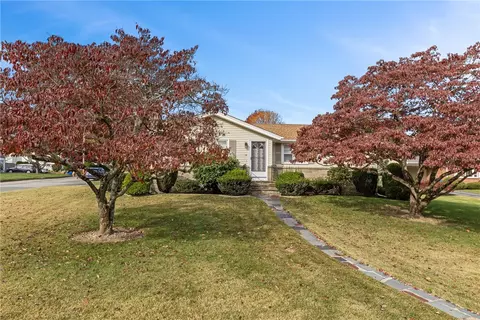 64 Sheffield Rd, Cranston, RI 02920