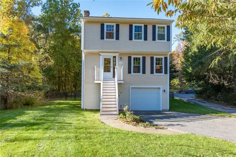 20 Dexter Rock Rd, Lincoln, RI 02865