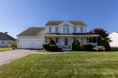 52 Petal Ln, South Kingstown, RI 02879