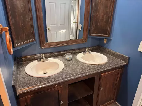 Bath - 480 S County Trl, Exeter, RI 02822 photo 1 of 1