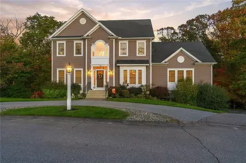 18 Arbor Dr, Cranston, RI 02921