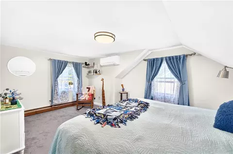 Bedroom - 333 Maple St, Warwick, RI 02888 photo 1 of 1