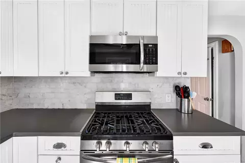 Kitchen - 333 Maple St, Warwick, RI 02888 photo 3 of 3
