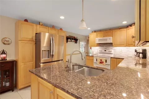 Kitchen - 38 Pitman Rd, Warwick, RI 02886 photo 1 of 3