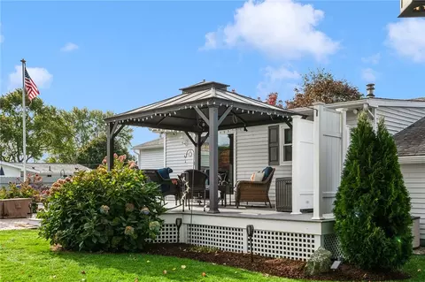 Exterior - 38 Pitman Rd, Warwick, RI 02886 photo 4 of 9