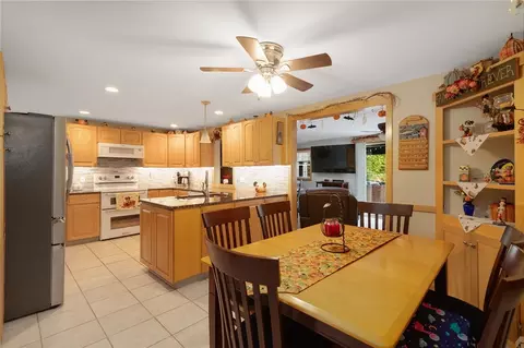 Other - 38 Pitman Rd, Warwick, RI 02886 photo 1 of 13