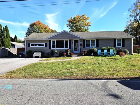 66 Wanton Shippee Rd, East Greenwich, RI 02818