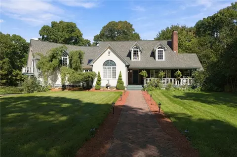 370 Rocky Hill Rd, North Smithfield, RI 02896