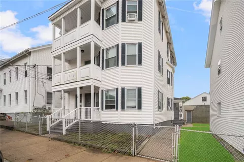 110 Lawn Ave, Pawtucket, RI 02860