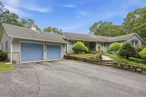 46 Woodcock Trl, Charlestown, RI 02813