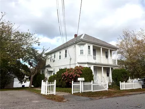 25 Colony St, Cranston, RI 02920