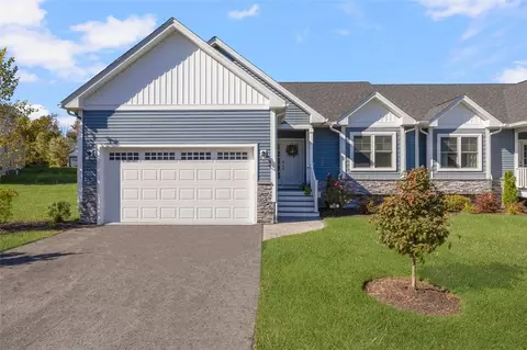 30 Stonebridge Ln #35, East Greenwich, RI 02818