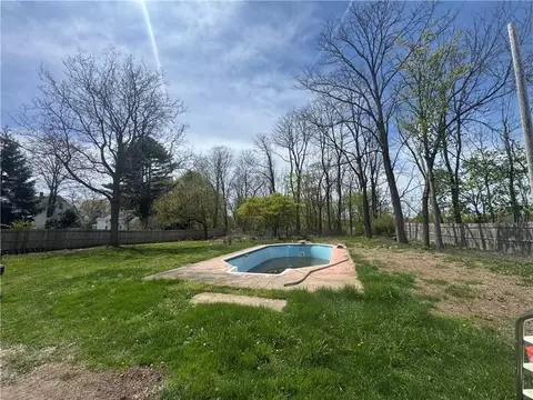 Exterior - 803 Main St, Warren, RI 02885 photo 8 of 10