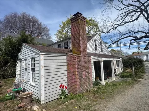 Exterior - 803 Main St, Warren, RI 02885 photo 2 of 10