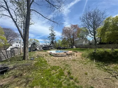 Exterior - 803 Main St, Warren, RI 02885 photo 6 of 10