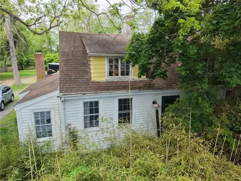 Exterior - 803 Main St, Warren, RI 02885 photo 10 of 10
