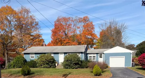 6 Centre St, Coventry, RI 02816 photo 3