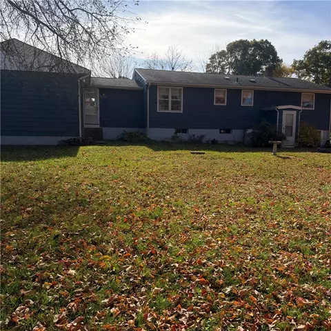 6 Centre St, Coventry, RI 02816 photo 4