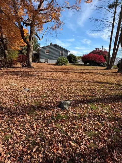 6 Centre St, Coventry, RI 02816 photo 5