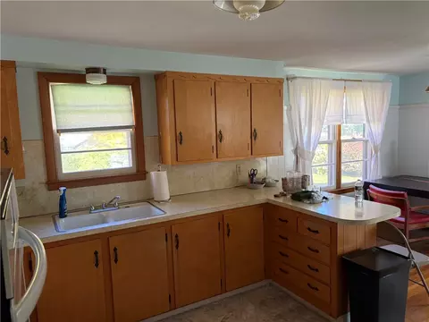 6 Centre St, Coventry, RI 02816 photo 7