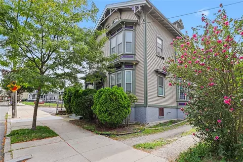 75 Doyle Ave, Providence, RI 02906