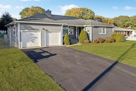 Exterior - 4 Wampanoag Ave, Westerly, RI 02891 photo 2 of 3