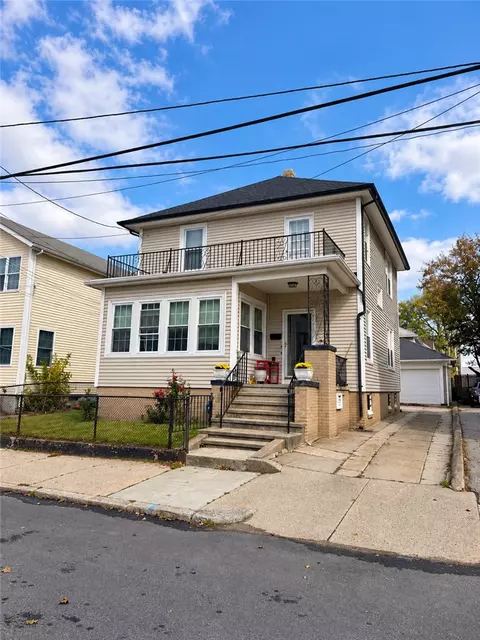 21 Denison St, Providence, RI 02904