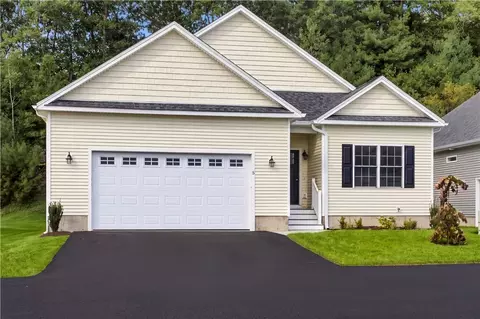 13 Tammy Jean Dr, Coventry, RI 02816