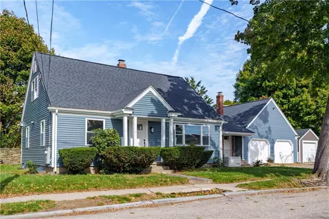 84 Elmcroft Ave, Providence, RI 02908