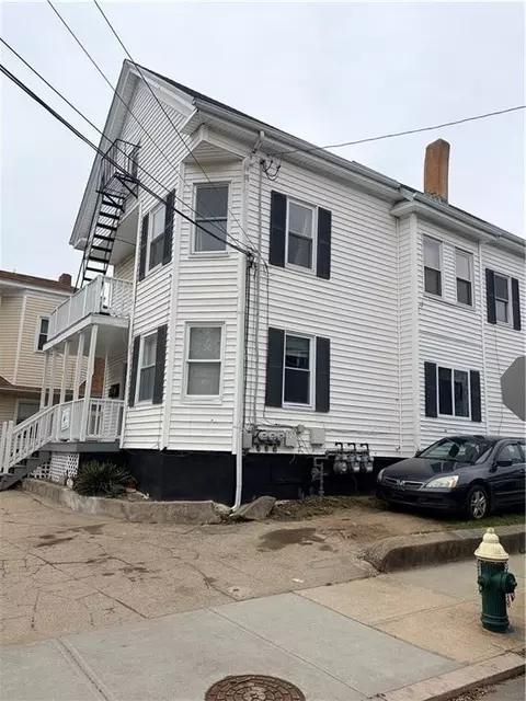 41 Carter St, Providence, RI 02907