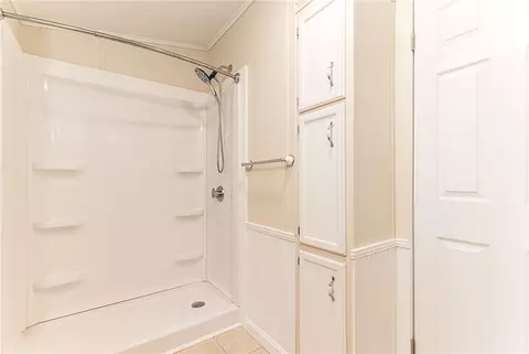 Bath - 87 Wright Way, Coventry, RI 02816 photo 1 of 3