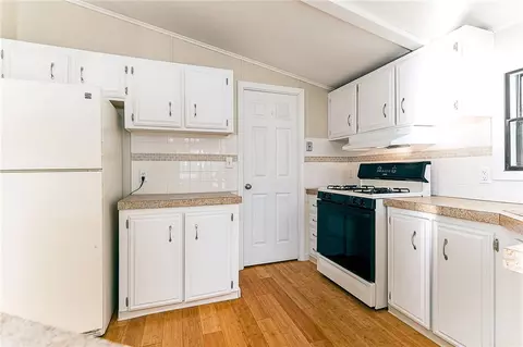 Kitchen - 87 Wright Way, Coventry, RI 02816 photo 1 of 2