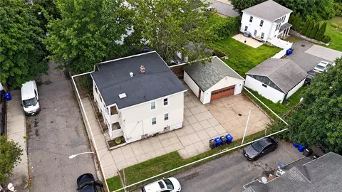 9 Octavia St, Providence, RI 02909