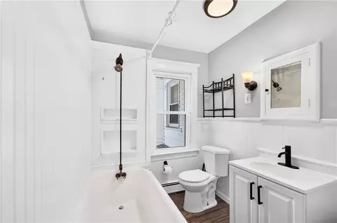 Bath - 69 School St, Westerly, RI 02891 photo 3 of 4