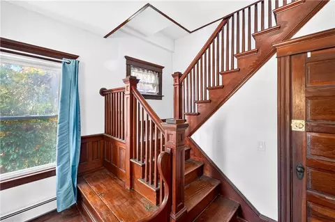 Entry Way - 69 School St, Westerly, RI 02891 photo 2 of 6
