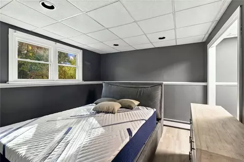Bedroom - 77 Evergreen Rd, Glocester, RI 02814 photo 8 of 9