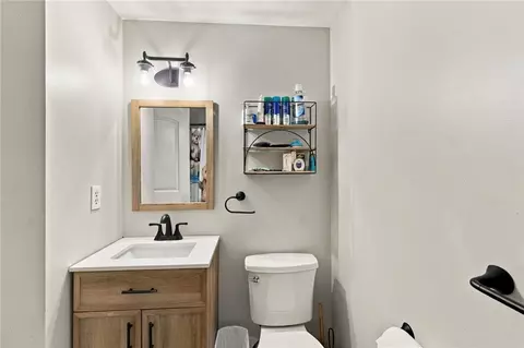 Bath - 77 Evergreen Rd, Glocester, RI 02814 photo 2 of 3
