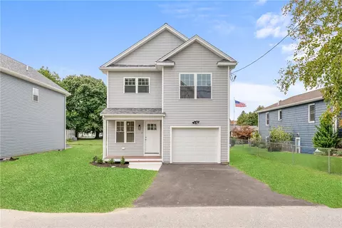 7 Kinsman St, Cumberland, RI 02864