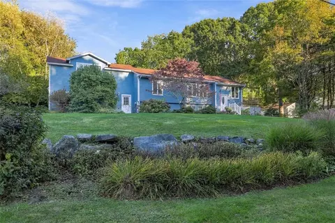 430 Gondola Ave, Jamestown, RI 02835