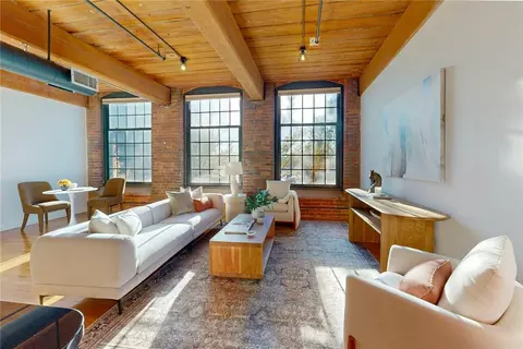 18 Imperial Pl #3B, Providence, RI 02903