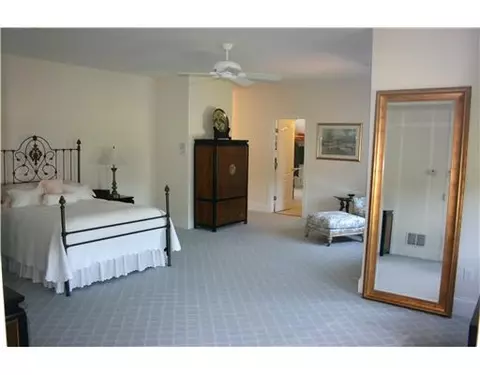 8 Jacobs Point Rd, Warren, RI 02885 photo 7