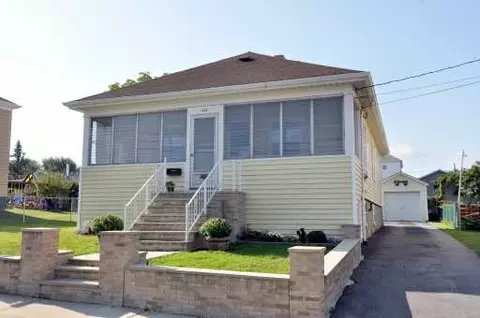 455 Charles St, Fall River, MA 02724 photo 2