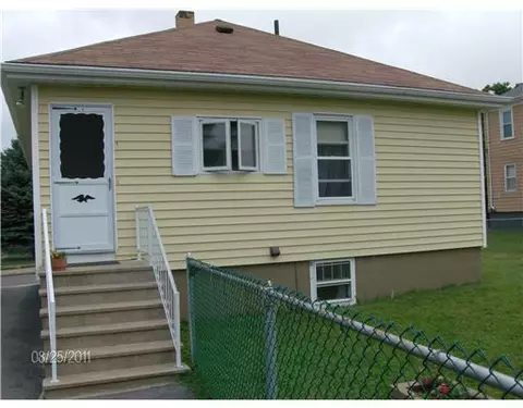 455 Charles St, Fall River, MA 02724 photo 3