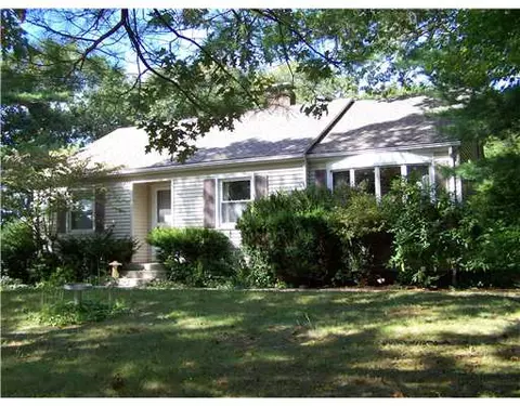 112 Post Rd, Westerly, RI 02891 photo 1