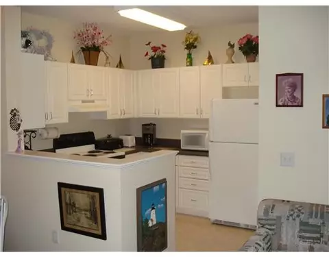 94 Mill St #202, Woonsocket, RI 02895 photo 3