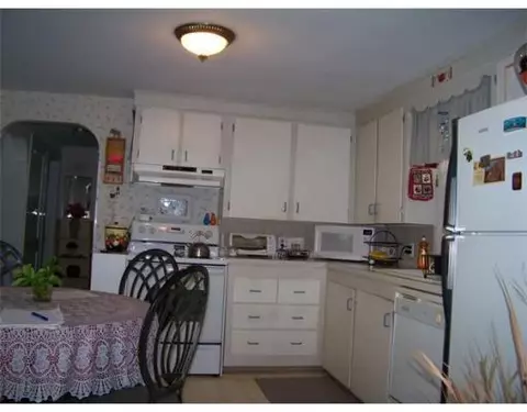 52 Pitas Ave, Attleboro, MA 02703 photo 7