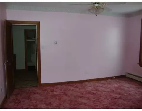 403 Wood Ave, Woonsocket, RI 02895 photo 7