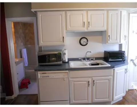 76 Fairfield Ave, Woonsocket, RI 02895 photo 6